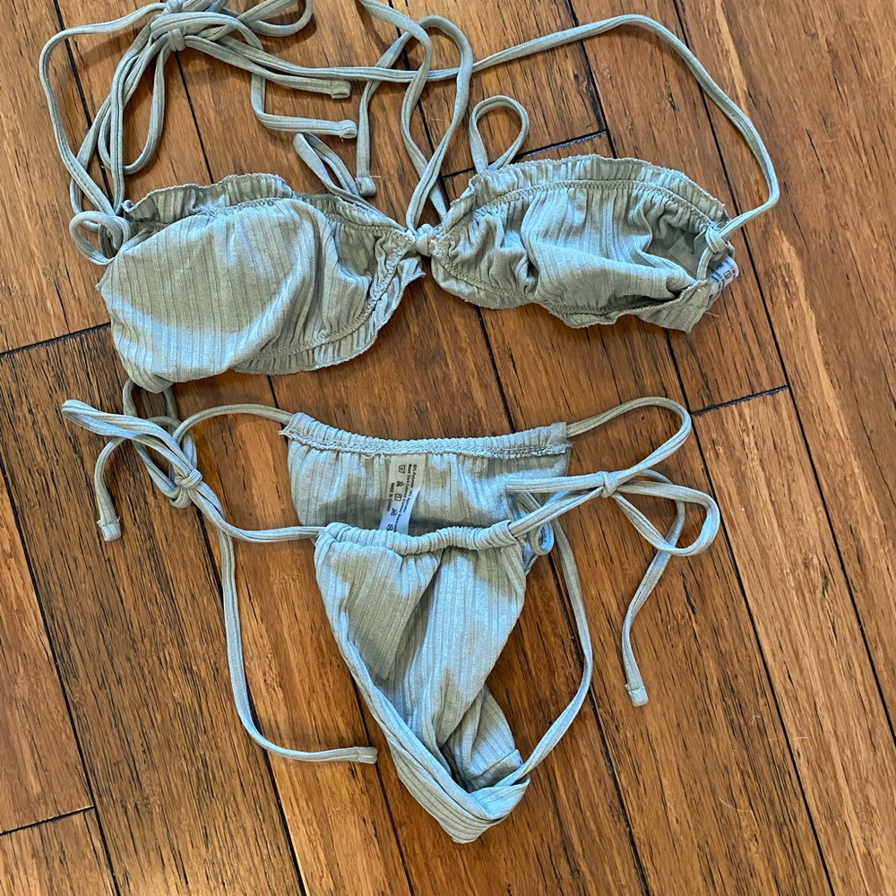 String bikini NWOT - Picture 2 of 2